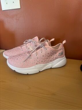 Sketchers AirCool Breathable Memory Foam Pink Rhinestone Sneakers size 5 women’s
